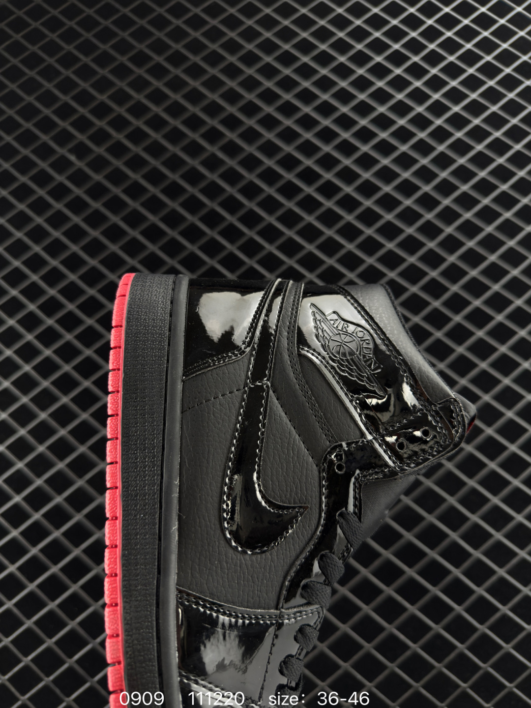 Nike Air Jordan 1 Retro High OG”Black/White“